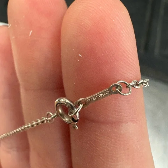 Tiffany & Co Double Loving Heart bracelet and earrings set comes with dust bag - Picture 3 of 5